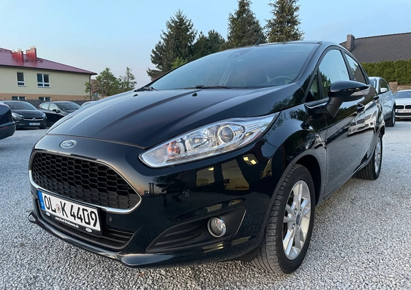 Ford Fiesta cena 28900 przebieg: 221587, rok produkcji 2016 z Swarzędz małe 379